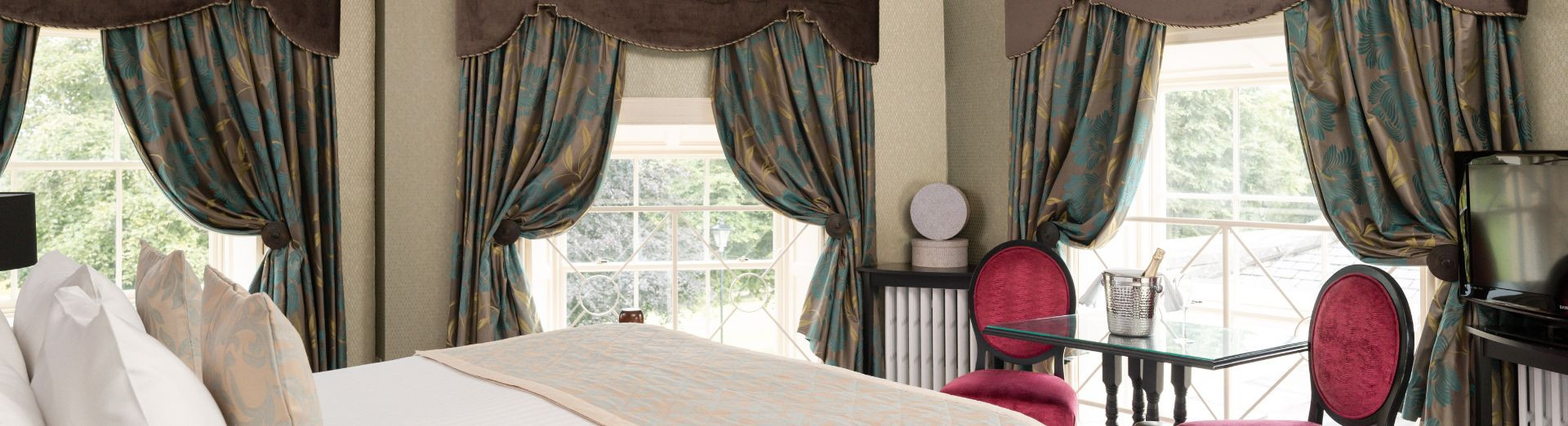 Bridal suite www.roeparkresort.com