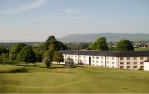 Golf for two with buggy www.roeparkresort.com