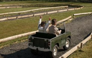 Land rovers www.roeparkresort.com