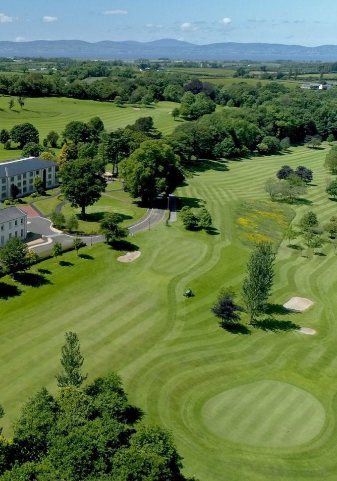 Golfing breaks www.roeparkresort.com