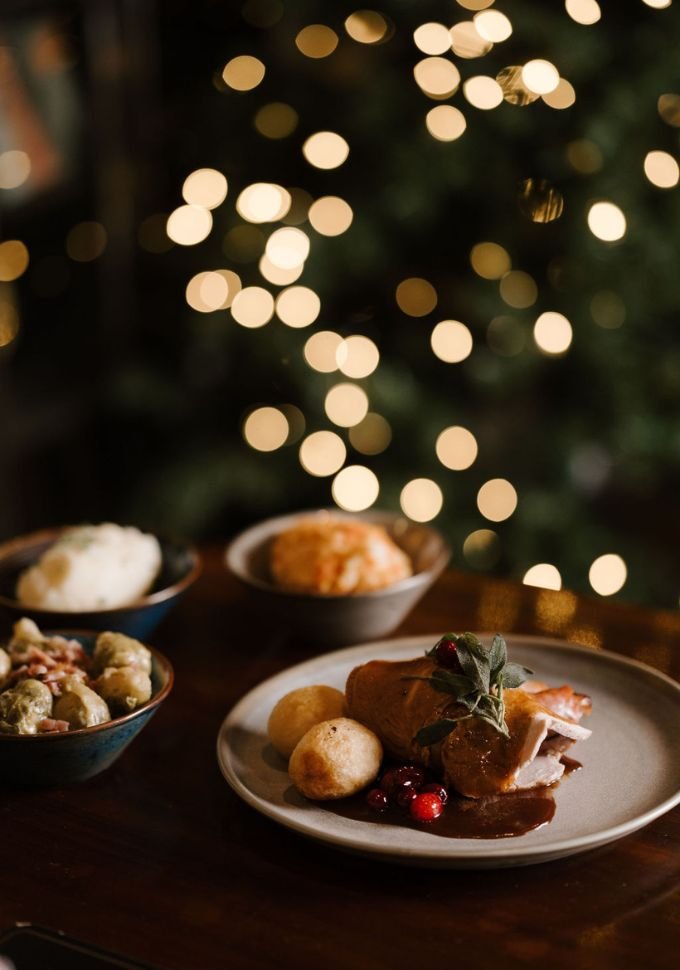 Dec dining www.roeparkresort.com