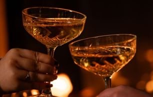 Nye dining www.roeparkresort.com