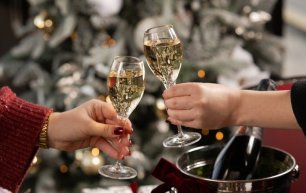 Nye dining www.roeparkresort.com