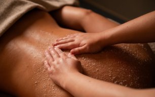 Christmas day spa www.roeparkresort.com