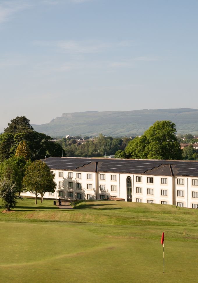  www.roeparkresort.com
