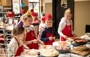 Pizza party www.roeparkresort.com