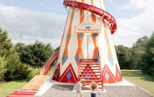 Helter skelter party www.roeparkresort.com