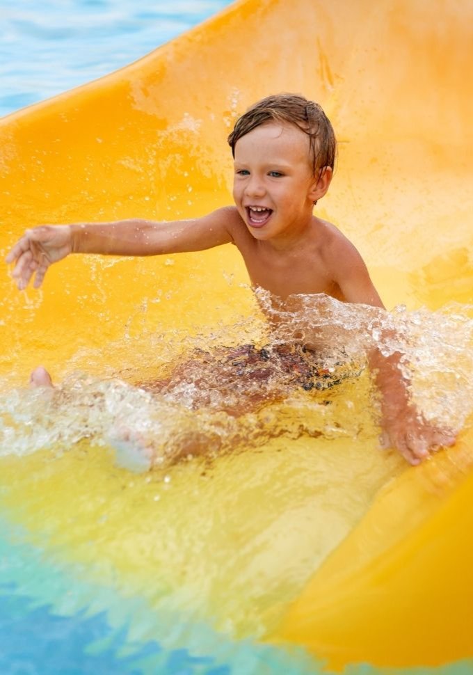 Roe valley image cards www.roeparkresort.com