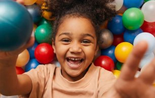 Roe valley info card www.roeparkresort.com