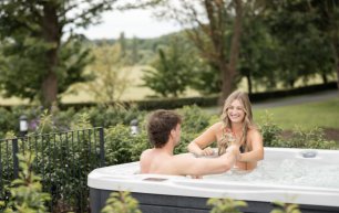 Roe valley info card www.roeparkresort.com