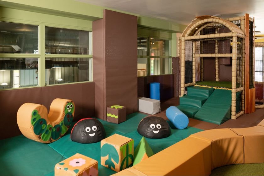  www.roeparkresort.com